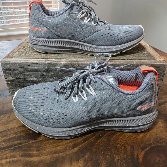 Nike Air Zoom Shield Running Shoes Women's 6.5 Grey Water Resistant Reflective - Picture 1 of 7